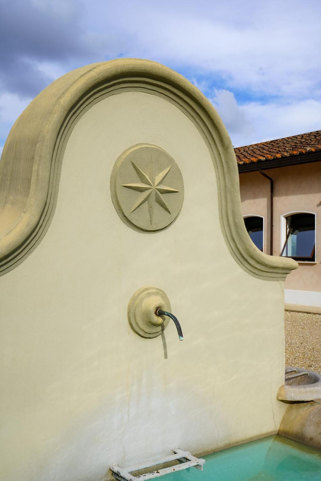 Alloggio per agriturismo Borgo Pallavicini Mori