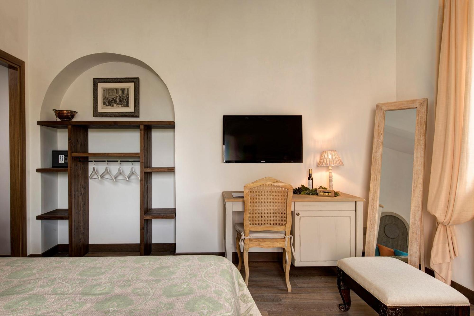 Alloggio per agriturismo Borgo Pallavicini Mori *
